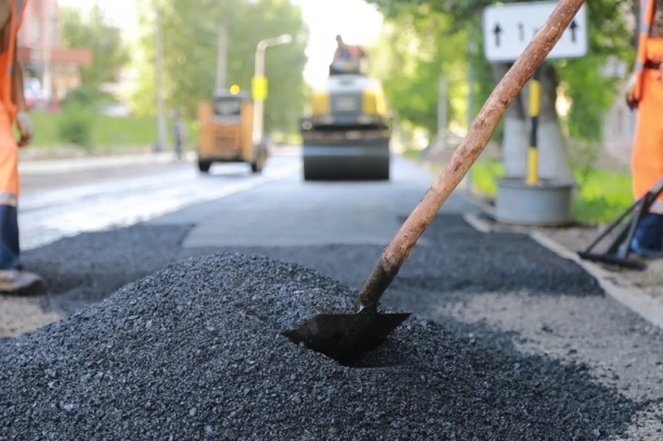 В Волгограде активно ремонтируют проблемные дороги.
