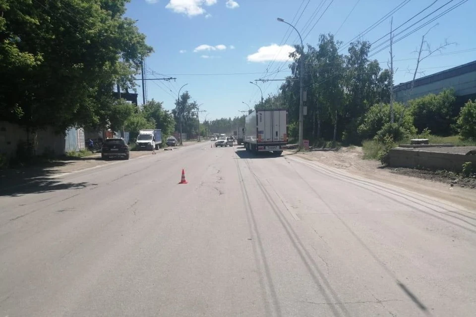 В Новосибирске столкнулись две иномарки: в ДТП пострадал ребенок. Фото: Госавтоинспекция по Новосибирску