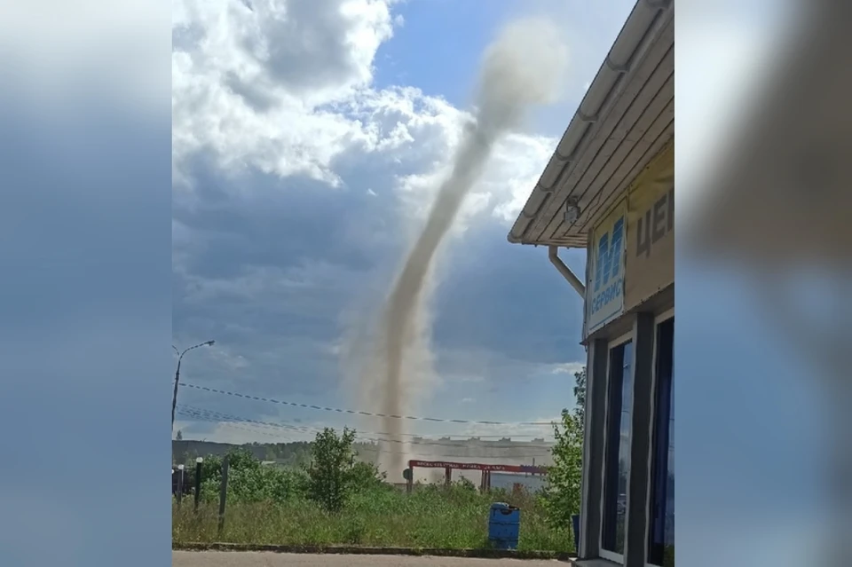В Выборге ненадолго кружил смерч. Фото: предоставлено "КП"