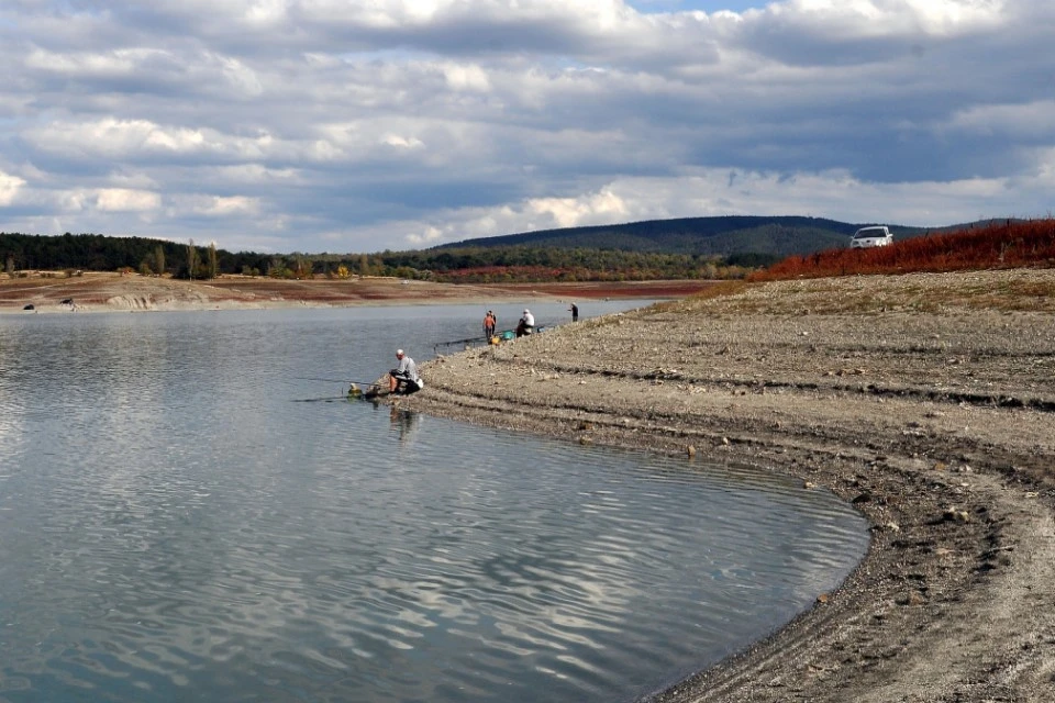 Временный трубопровод между Тайганским водохранилищем в Белогорске и Симферопольским водохранилищем проложили в августе 2020 года