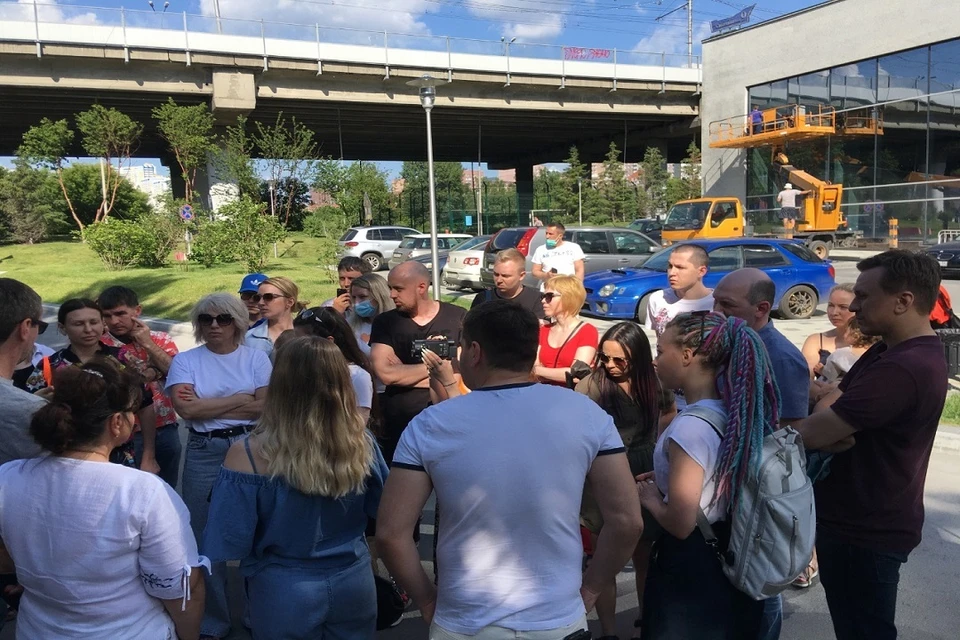 Новосибирцы выступили против строительства дороги рядом с элитным ЖК. Фото: предоставлено жителями ЖК "Флотилия".