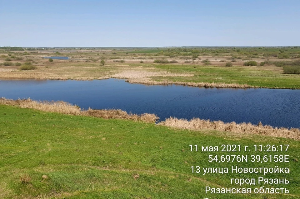 С 2018 года озеро Подзавал становилось красным, голубым, теперь смоляно-черным. Фото: движение ЭКА.