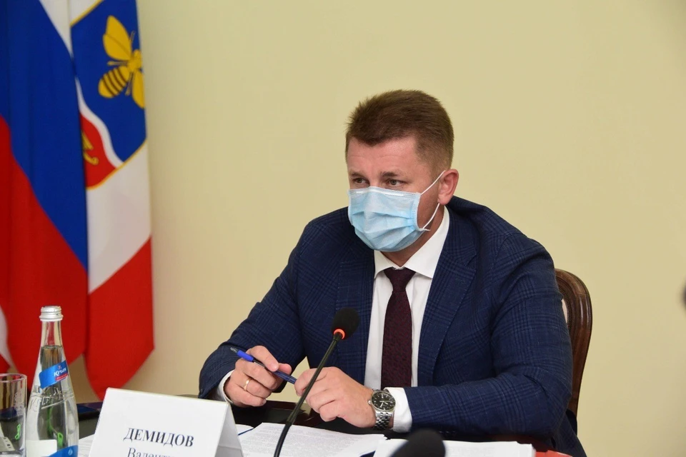 Поручение было дано на аппаратном совещании, в ходе которого Валентин Демидов заслушал итоги работы и поставил ряд первоочередных задач. Фото: Валентин Демидов / Facebook.