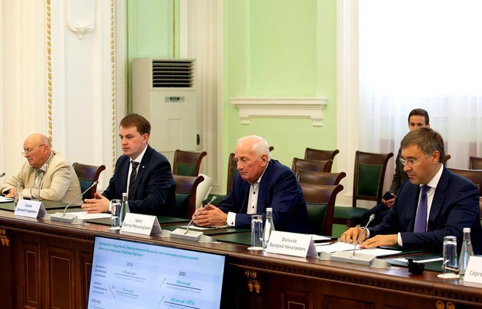 Руководители надеются, что новый ректор вуза сохранит и приумножит достижения университета. Фото: сайт ТПУ