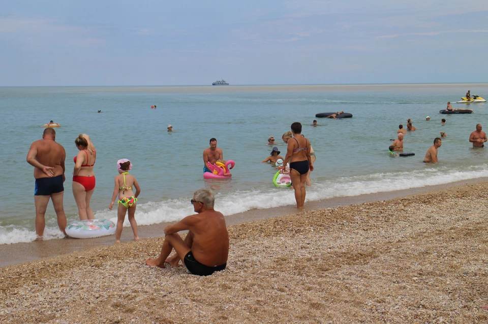 Крым сегодня выходной день. Крымск море.