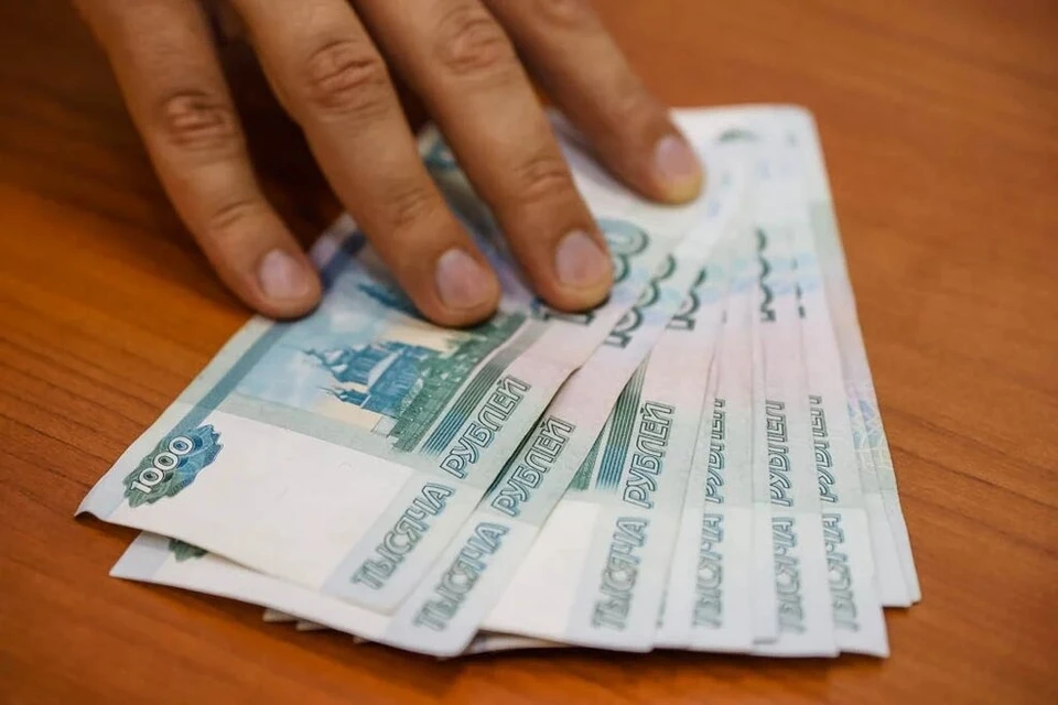 Самарец лишился 400 тысяч рублей при покупках в интернете