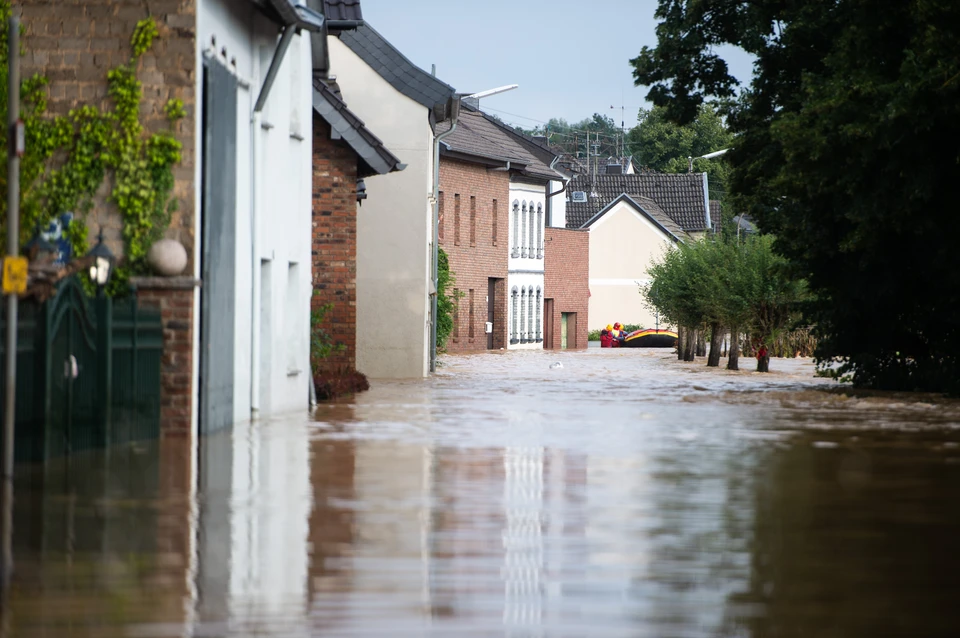 Около 1,3 тысячи человек пропали без вести из-за наводнений в Германии.