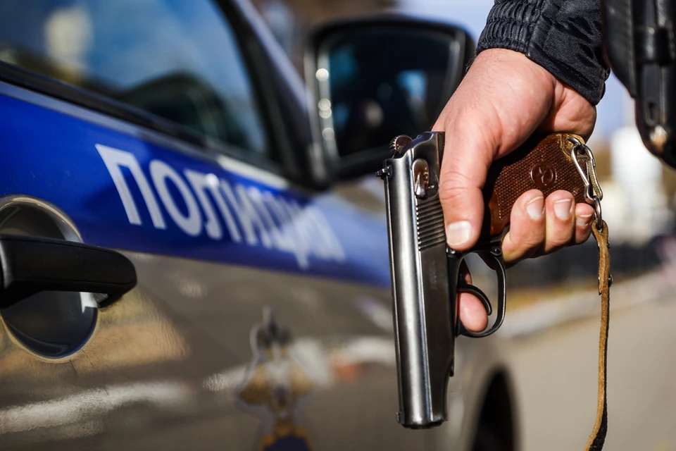 Дело дошло до потасовки, разнимать конфликтующих прошлось полицейским