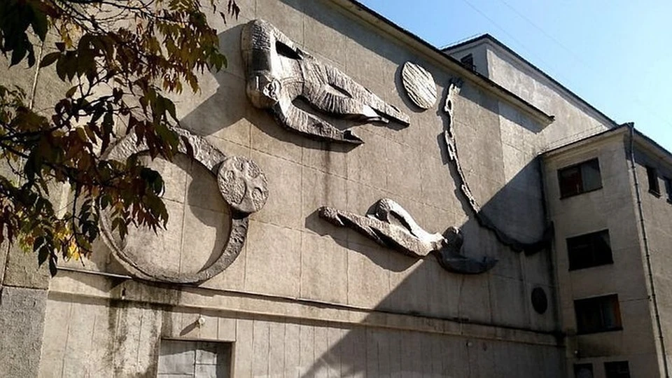 ДК 50-летия Октября, похоже, доживает последние дни. Фото со страницы петиции.