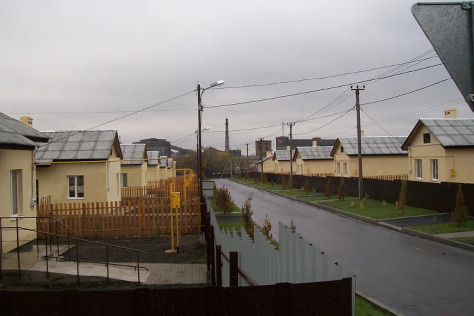 Дома будут похожи на те, что на улице Апрельской. Новый коттеджный городок возведут рядом. Фото: Минстрой ДНР