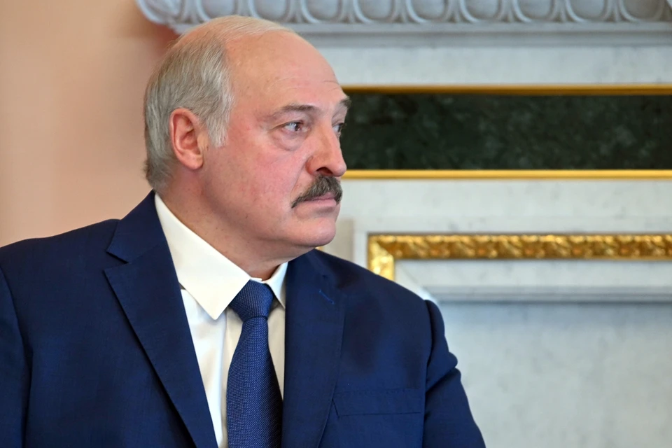 Александр Лукашенко решил сделать вид, что они ничего об этом не знает. Хотя год назад проявлял серьезную информированность по делу