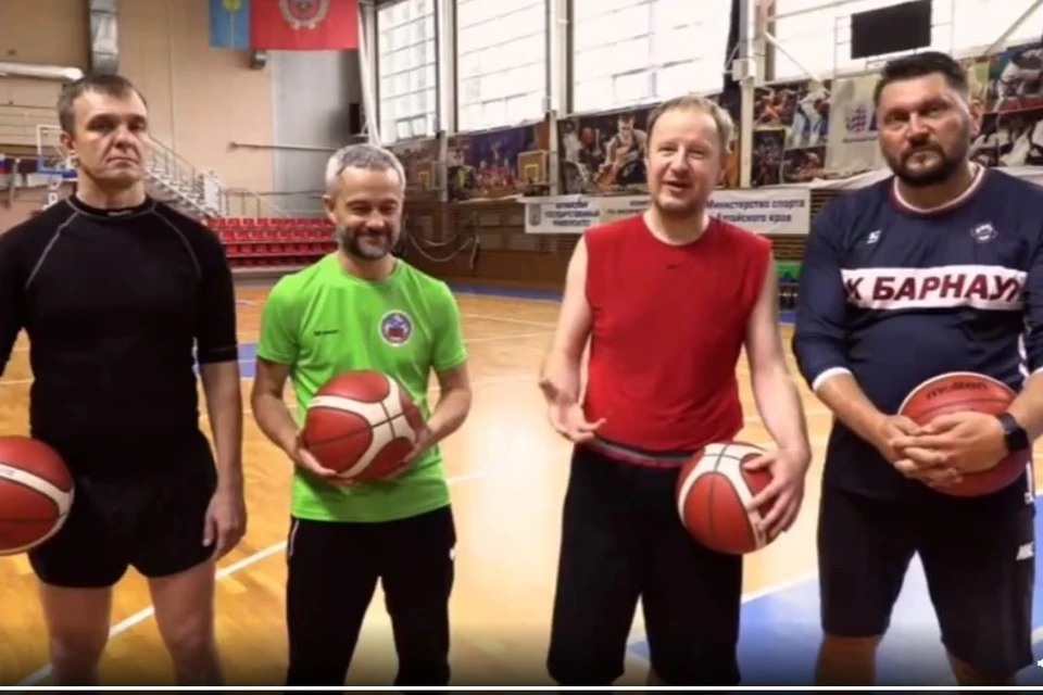 Поздравление. Скрншот с в видео со страницы gubernator_tomenko в Instagram