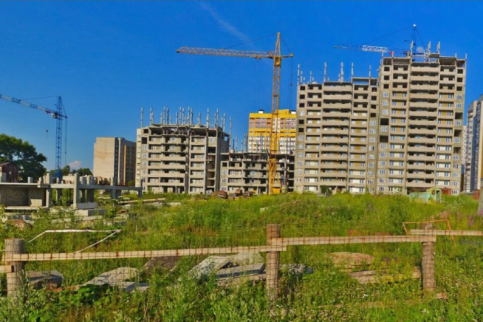 Завершить строительство дома должны 31 декабря 2021 года. Фото: yandex.ru/maps