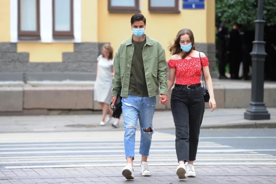 В Петербурге улучшается эпидситуация по коронавирусу.