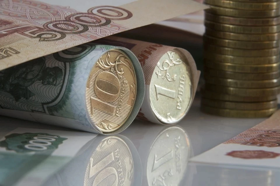 Аналитик перечислил события осени, которые скажутся на курсе рубля