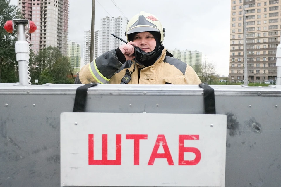 Подсобка выгорела наполовину в БЦ "Охта" в Петербурге.