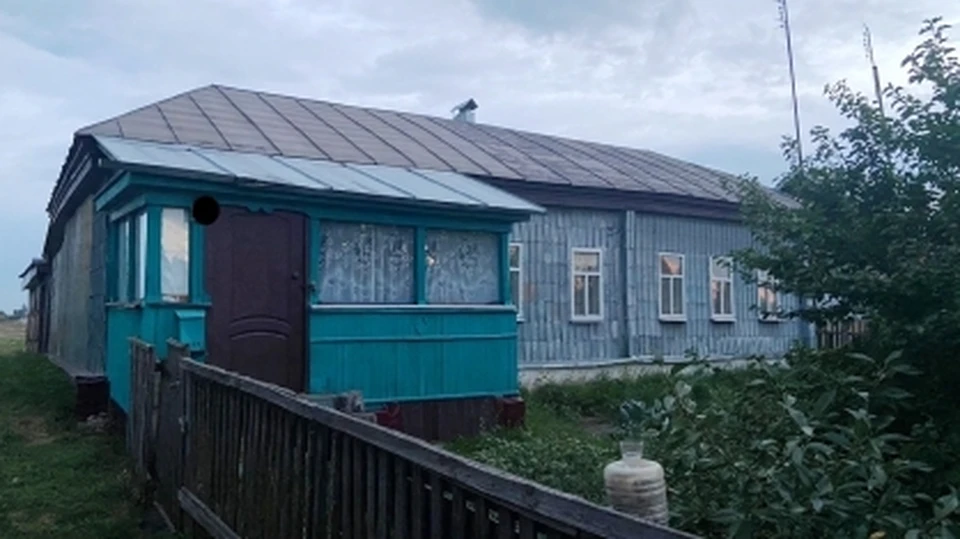 Дом, где произошло преступление.