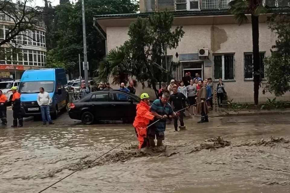 Больше всего от потопов пострадали Керчь и Ялта. Фото: МЧС РК