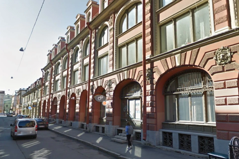 В Петербурге продали часть Малого Гостиного двора. Фото: google.com/maps