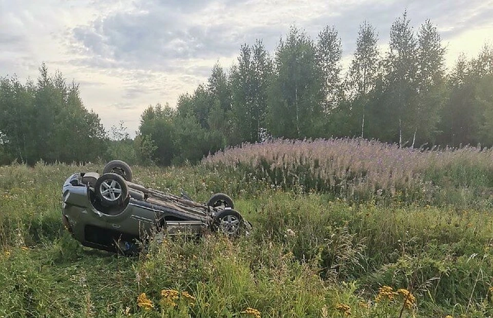 В Смоленской области следствие ищет свидетелей смертельного ДТП с Nissan X-Trail. Фото: паблик «Ярцево» ВКонтакте.