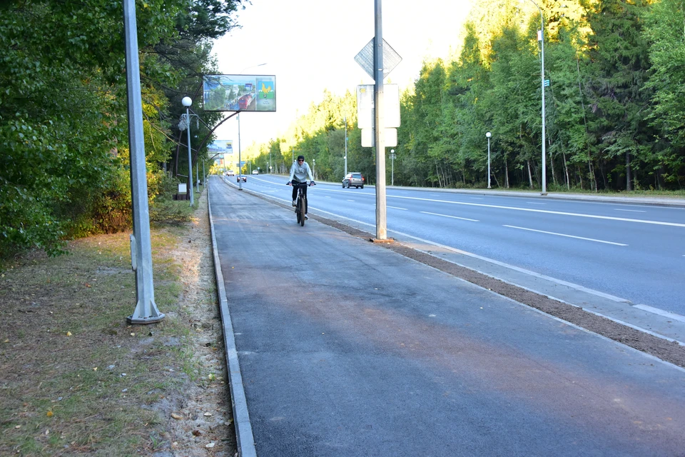 В Ханты-Мансийске появилась новая велодорожка и яркая подсветка Фото: Городской информационный центр