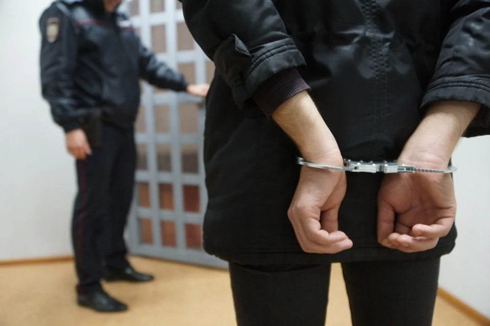 Среди задержанных есть 39-летняя женщина.