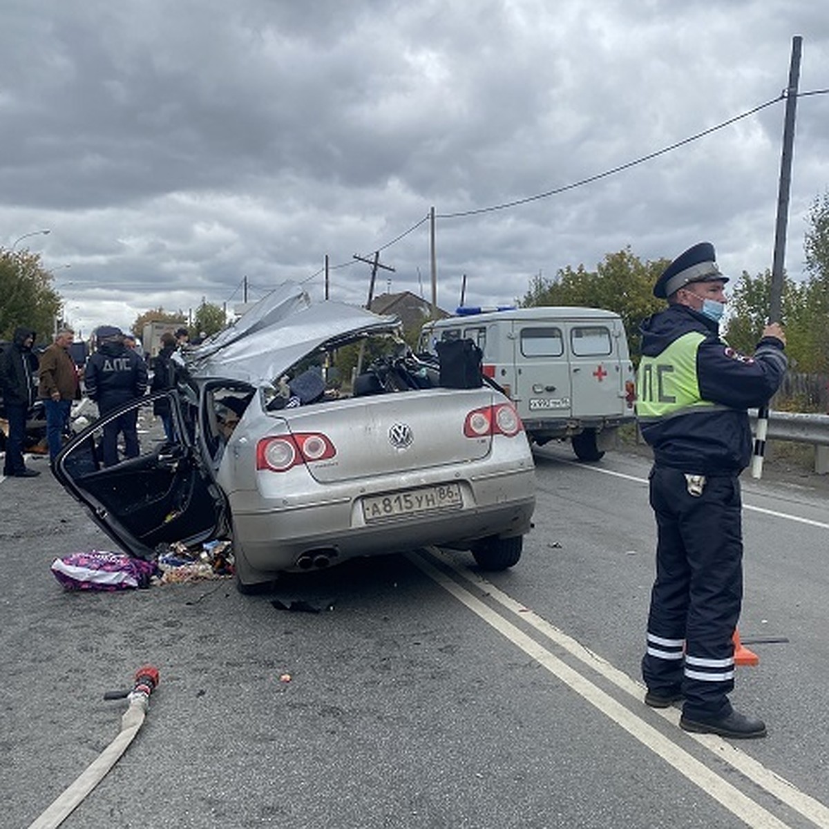 На Тюменском тракте в ДТП погиб один человек, другой получил перелом пальца  - KP.RU