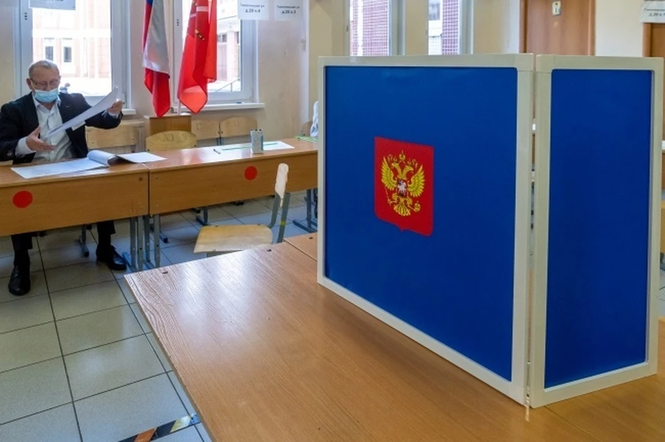 Избирком Новосибирской области опровергла факты незаконного подвоза избирателей к участкам.