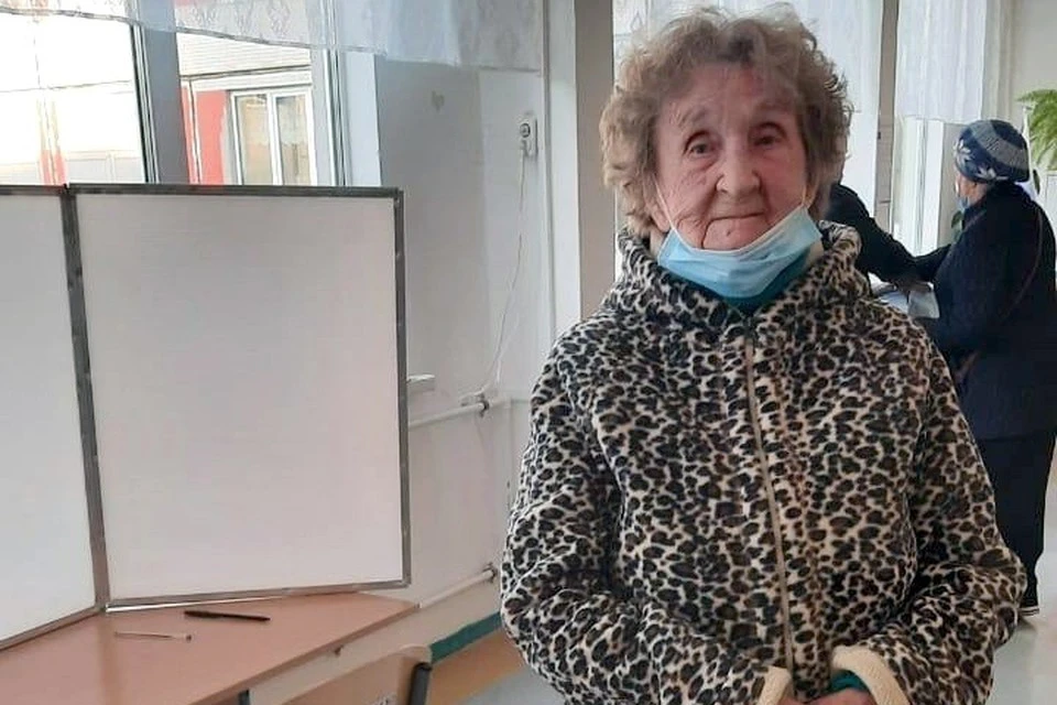 Жительнице Петергофа недавно исполнилось 100 лет Фото: Горизбирком