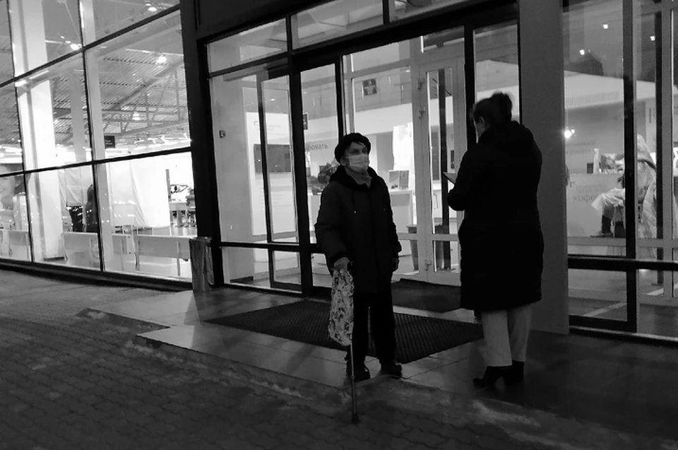 На выходе многие проголосовавшие рассказали - за кого они отдали свой голос