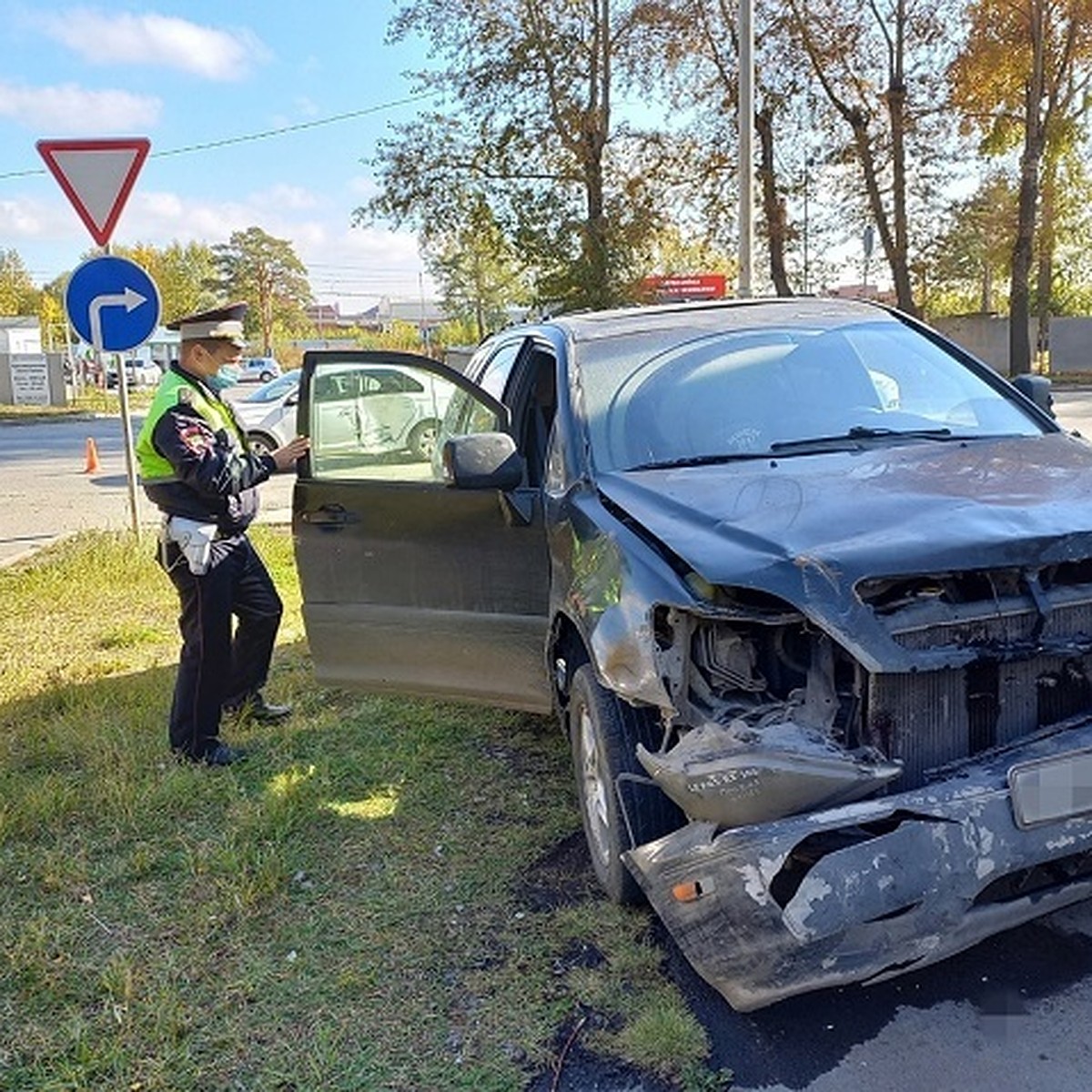 В ДТП на Вторчермете пострадали двое детей - KP.RU