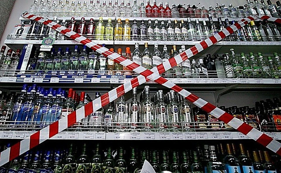 Российский самогонщик наладил сбыт своего алкоголя через десятки магазинов