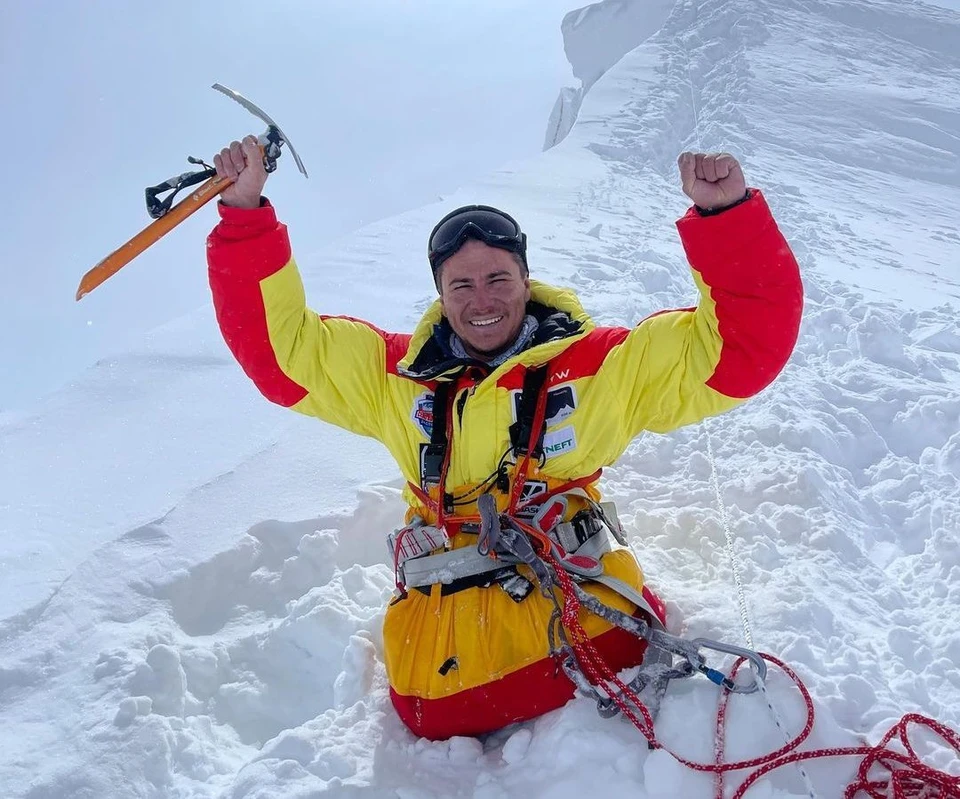 Рустам Набиев покорил на руках гору более 8 тысяч метров в высоту. Фото: Инстаграм Рустама Набиева