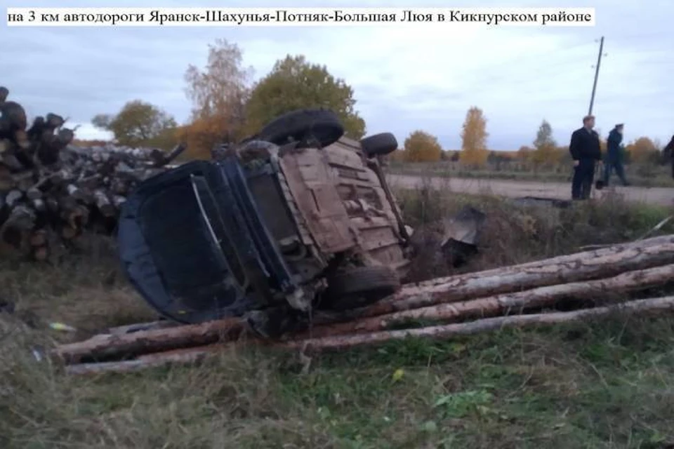 Женщина-водитель не соблюдала скоростной режим из-за чего и не справилась с управлением. Фото: vk.com/gibdd43