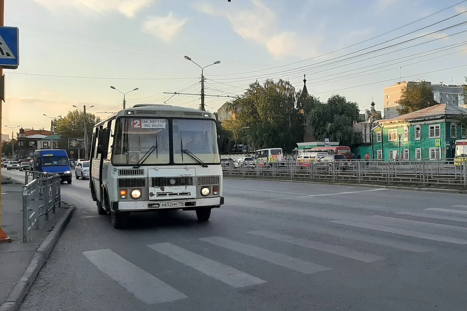 С ноября стоимость проезда в автобусах Барнаула повысится почти до 30 рублей