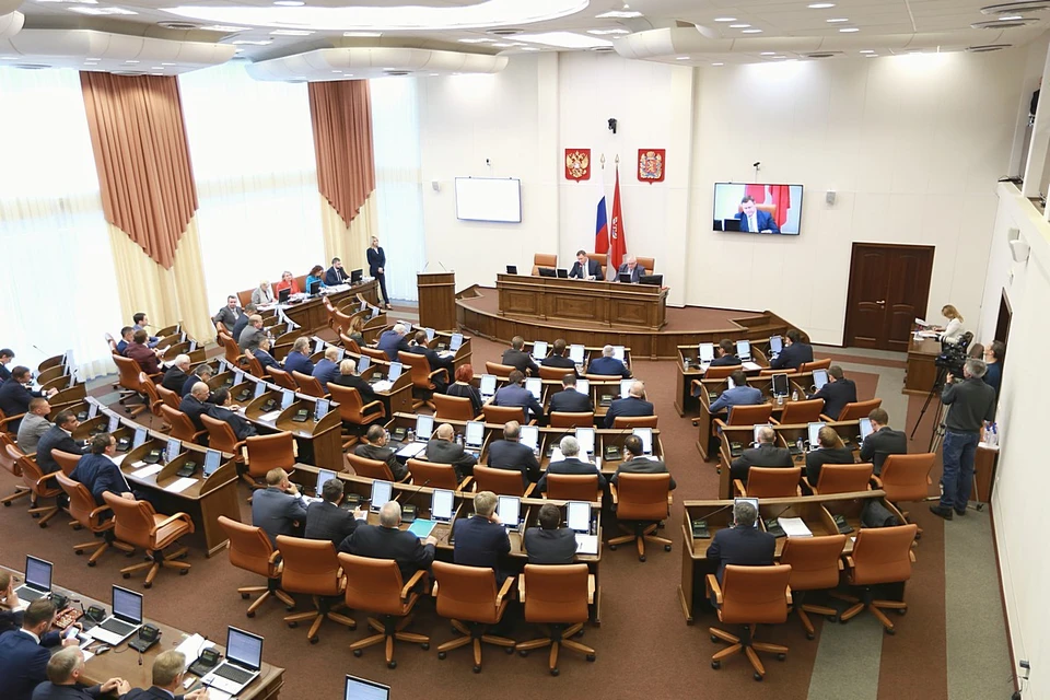 В Красноярске началась первая сессия нового состава Законодательного Собрания