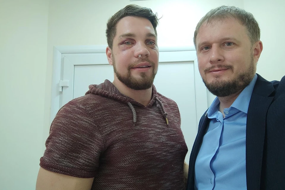Роман Ковалев и адвокат Евгений Корчаго
