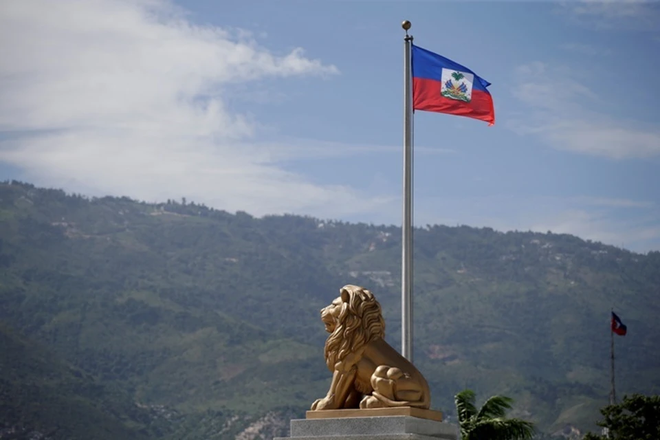 В Гаити неизвестные похитили 17 граждан США
