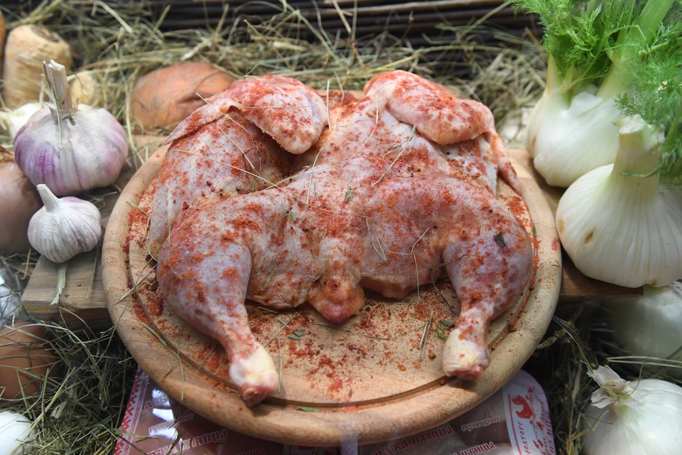Всего был обнаружен 21 килограмм куриного и свиного мяса