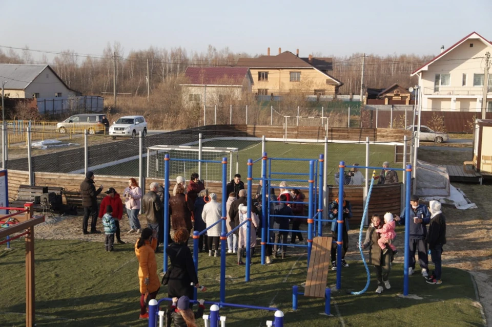 Мирные села. Спортивные площадки в Хабаровском крае. Спортивная площадка в селе. Село мирное Хабаровский район. Спортивные площадки в Хабаровском крае 2021 год.