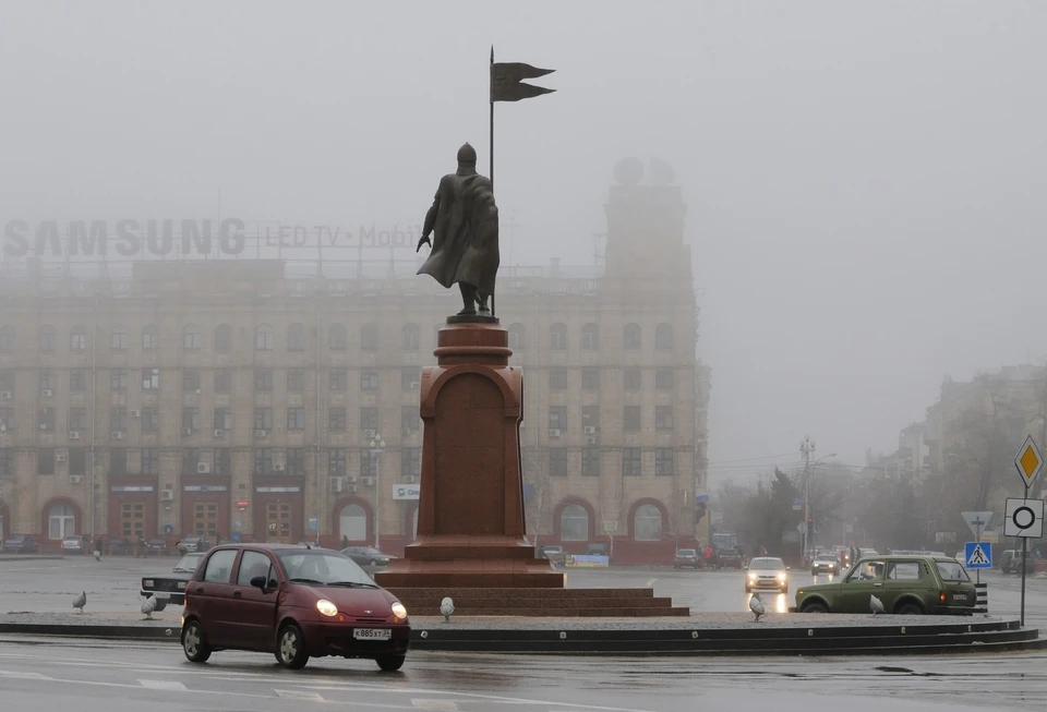 Красивая, сухая и теплая осень заканчивается, начинается слякоть.