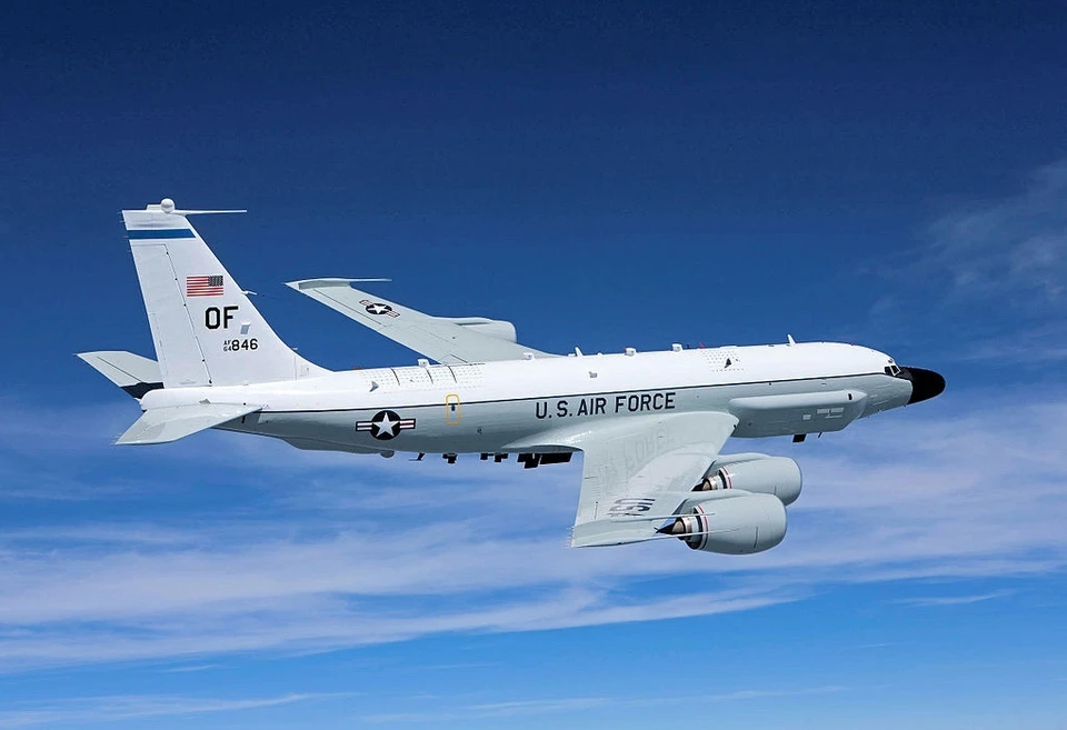Boeing RC-135 в воздухе. Фото: "Википедия"
