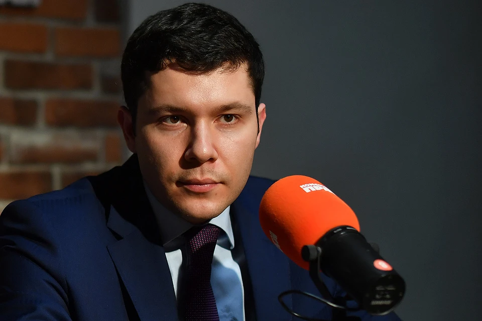Антон Алиханов в студии Радио "Комсомольская правда".