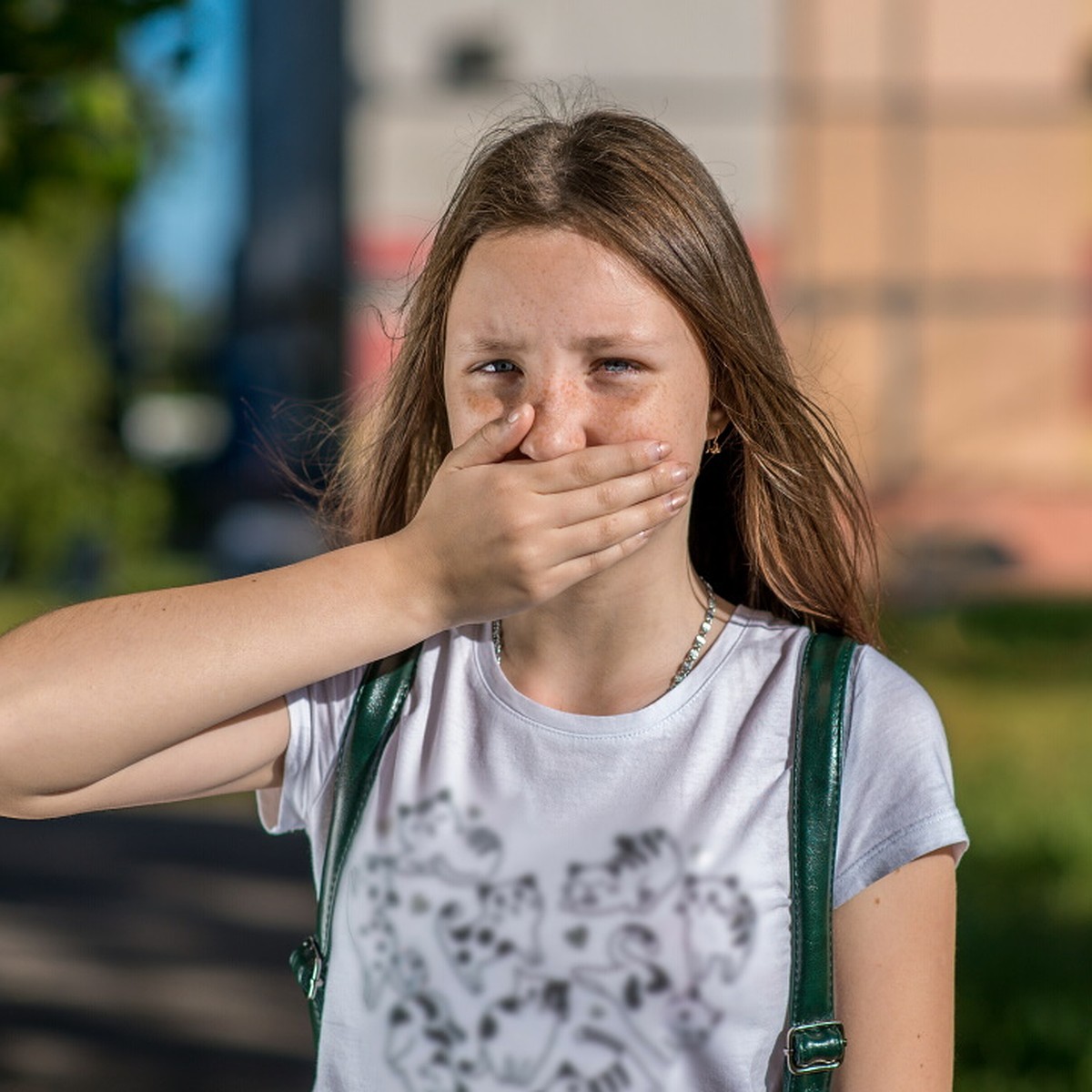 Не дышите на меня!»: Пять причин неприятного запаха изо рта - KP.RU