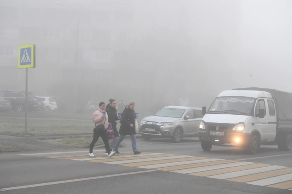 Чтобы не попасть в аварию, водителю нужно вести автомобиль со скоростью, не превышающей установленного ограничения