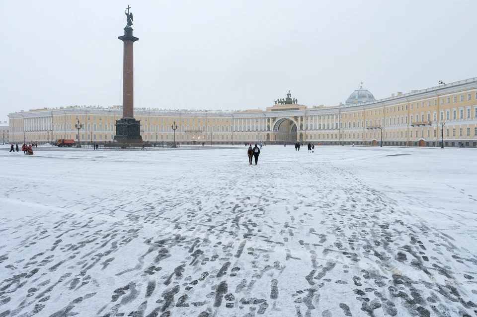 В выходные Петербург немного присыплет снегом.