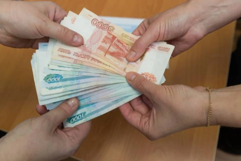 На сегодняшний день более 11,2 млн рублей уже выплатили работникам судостроительного завода