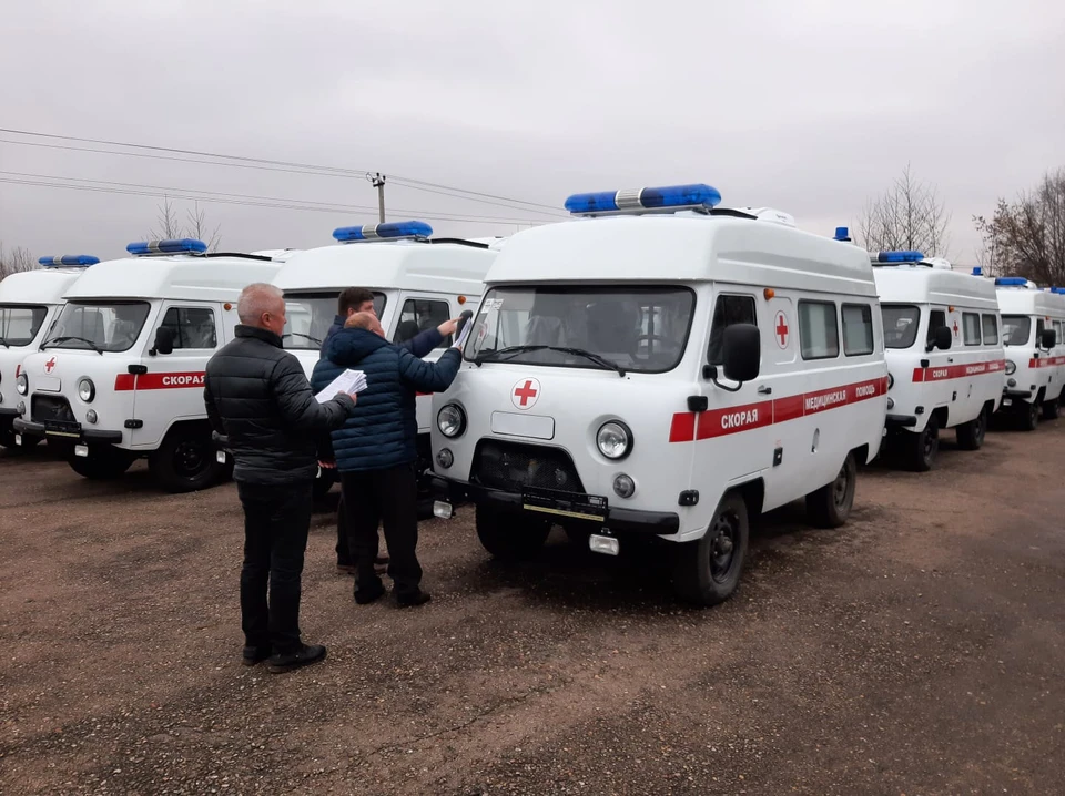 22 новых автомобиля скорой помощи получила Смоленская область в 2021 году. Фото: страница губернатора Алексея Островского в соцсетях.