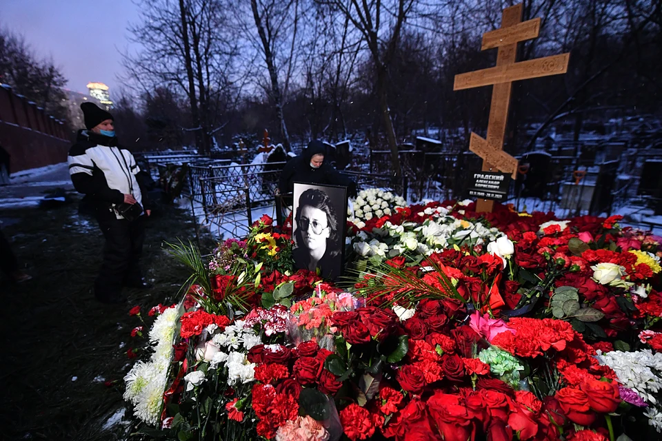 Похоронили музыканта на Ваганьковском кладбище