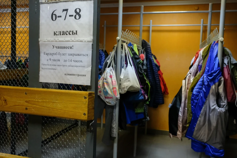 В Ленобласти продолжается борьба с эпидемией - в том числе и в школах.